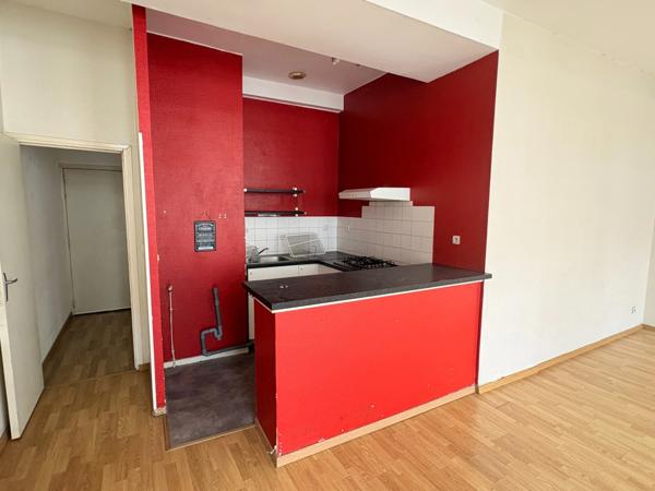 A louer, Appartement T3 rue nationale à côté du square FOCH