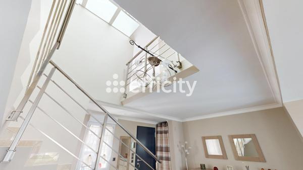 Maison 6 pièces - 235 m² Bien prestige