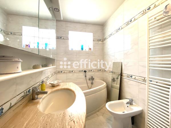 Maison 4 pièces - 120 m² Exclusivité efficity