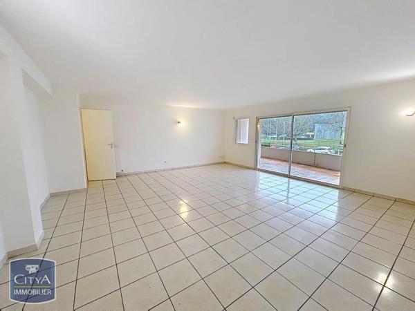 Appartement à louer 4 pièces 96.23m²