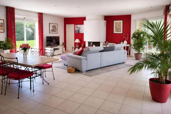 Maison à PLEUMARTIN, 86450 - 7 pièces 322m²
