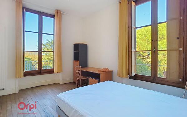 Appartement à louer    4 pièces • 118,49 m2 Mûrs-Erigné