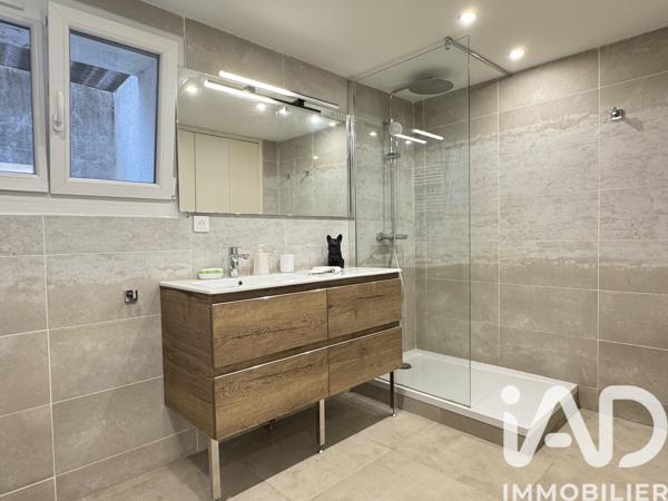 Maison à vendre 10 pièces 250 m² Aix-en-Provence