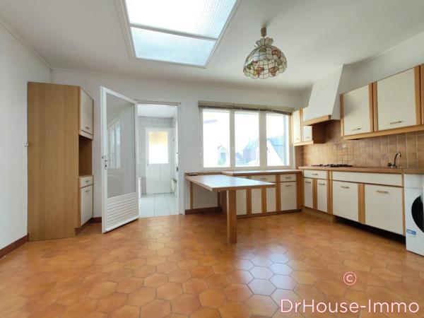 Maison à vendre 10 pièces de 274 m²