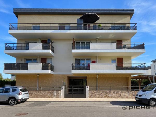 Appartement 2 pièces 48 m² BOIS D ARCY - 78390