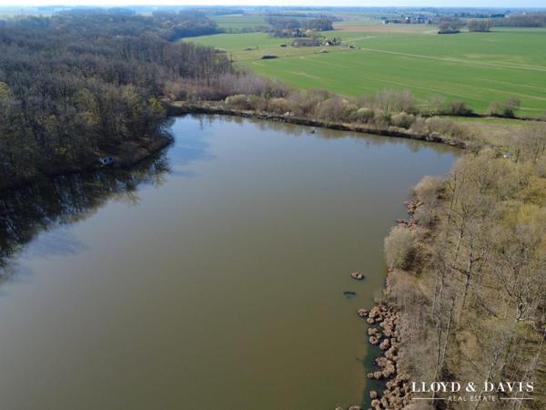 ÉTANG DE MOTTEUX Domaine Historique Exceptionnel - 8 hectares Département du Loiret - À 1h de Paris