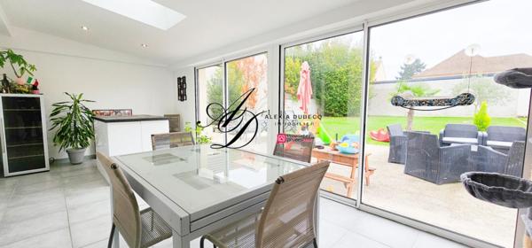 Maison familiale rénovée Chelles 140 M2 environ - Opaline