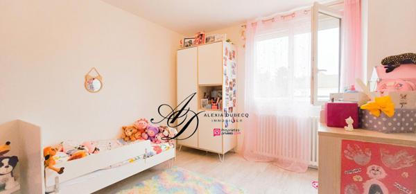 Maison familiale rénovée Chelles 140 M2 environ - Opaline