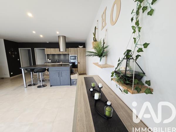 Maison à vendre 4 pièces 95 m² Tonnay-Charente