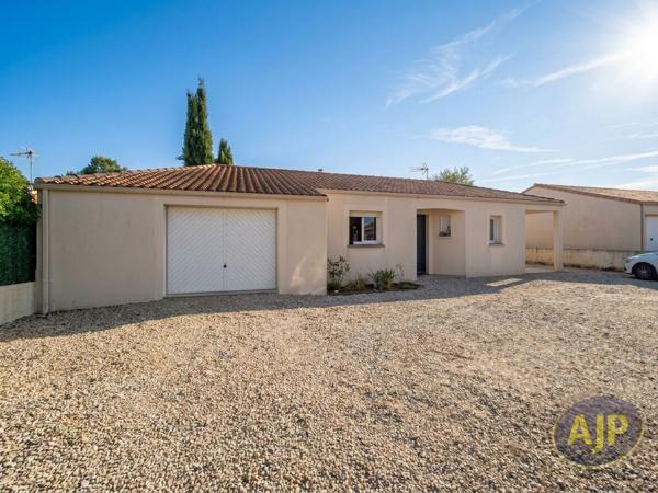 Maison à vendre Montaigu - 5 pièces, 88m² avec 3 chambre(s) à 242 500€ - AJP Immobilier Montaigu
