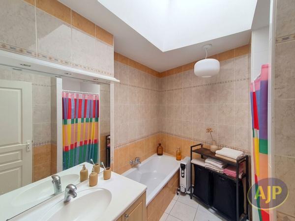 Maison à vendre Montaigu - 5 pièces, 88m² avec 3 chambre(s) à 242 500€ - AJP Immobilier Montaigu