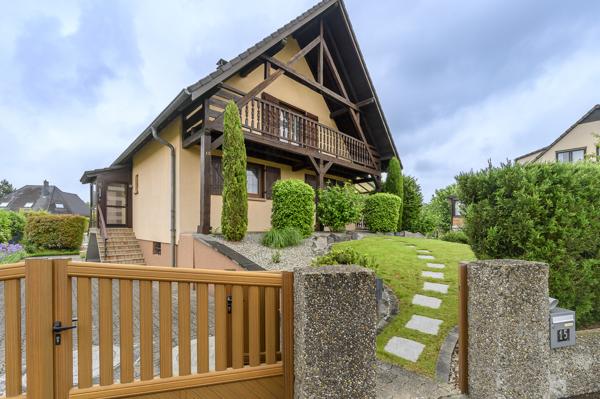 Maison 8 pièces avec piscine