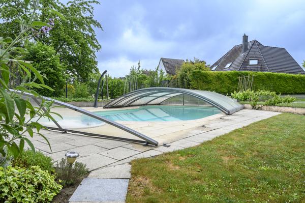Maison 8 pièces avec piscine