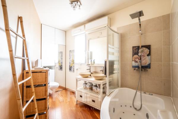 Maison avec terrasse vue sur la Tour Eiffel