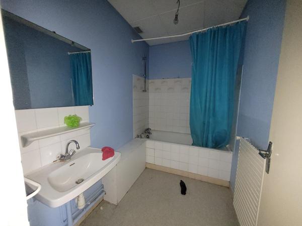 IMMEUBLE RAPPORT +Jardin+Parkings (+50% à rénover)