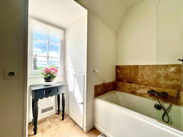Maison avec piscine à Saint-Sauveur, 10 mins de Bergerac
