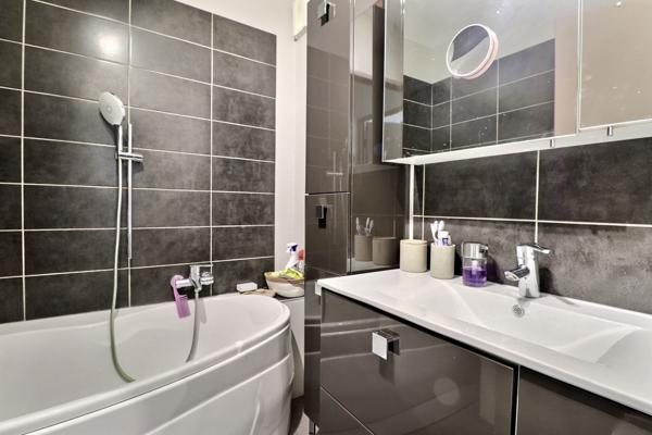 Chateau gombert (13013) VENDRE – Superbe duplex 3 pièces refait à neuf de 72,5 m² avec grande terrasse et garage à Château-Gombert