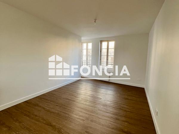 Location Appartement 3 pièces 53.22 m² - 114 RUE SAINT GELAIS Niort 79000