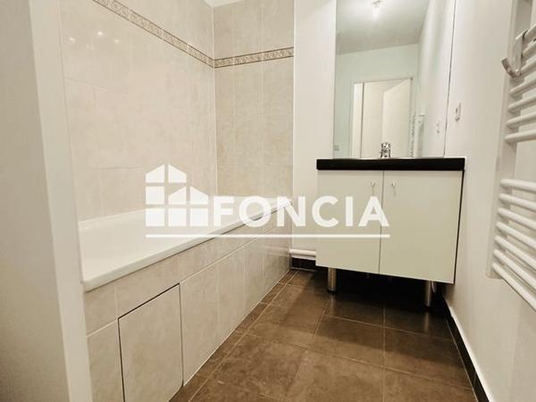 Location Appartement 2 pièces 47.8 m² - 17 AVENUE DE PARIS Soisy Sous Montmorency 95230