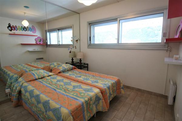 Appartement 3 pièces 73 m2 vue mer et port