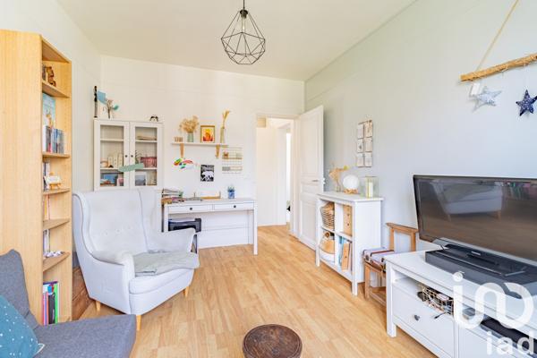 Appartement 2 pièces de 42 m² à Montrouge (92120)