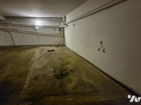 Place de stationnement - Place Clémenceau