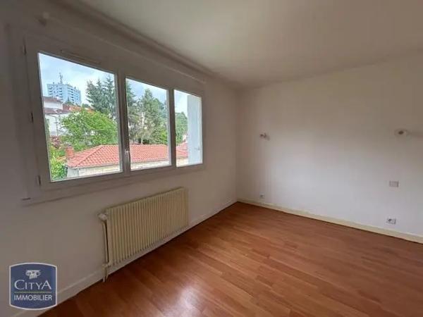Appartement à louer 5 pièces 104m² Périgueux (24000)
