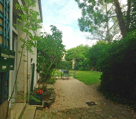 Appartement à louer    1 pièce • 39,21 m2 Fontainebleau