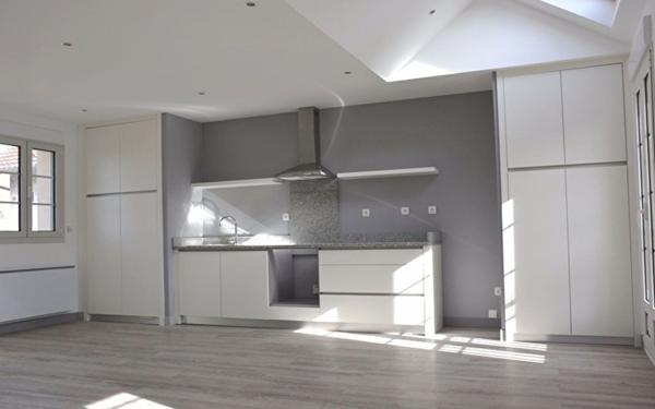 Appartement à louer    3 pièces •  Mézières-sur-Seine