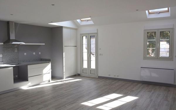 Appartement à louer    3 pièces •  Mézières-sur-Seine