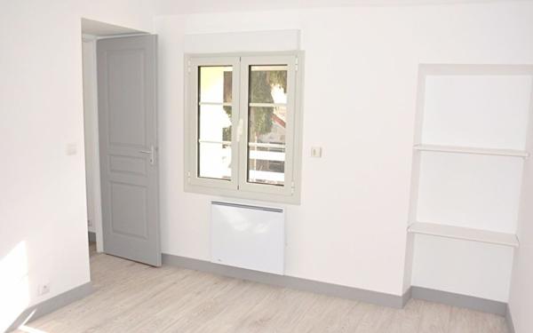 Appartement à louer    3 pièces •  Mézières-sur-Seine