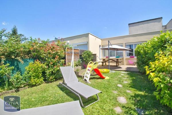 Appartement à louer 3 pièces 80m²