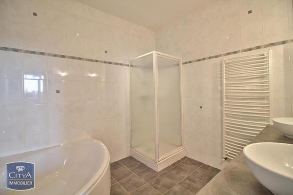 Appartement à louer 3 pièces 80m²