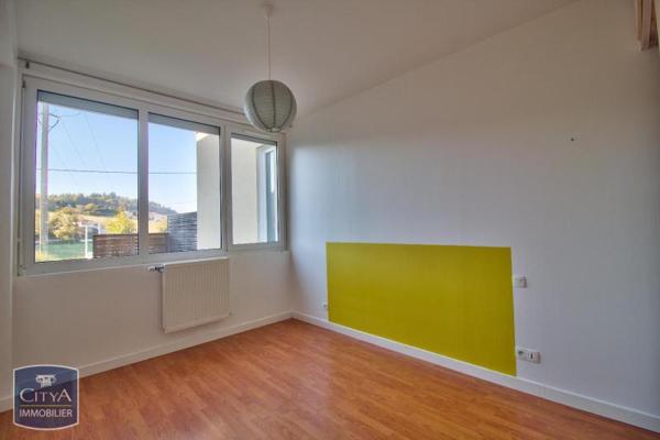 Appartement à louer 3 pièces 80m²