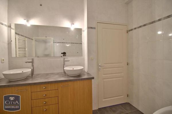 Appartement à louer 3 pièces 80m²