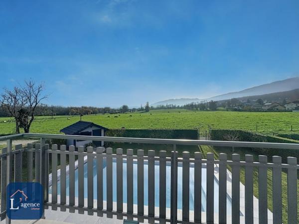 Maison T5 Piscine 800m² de jardin Thoiry (01710)