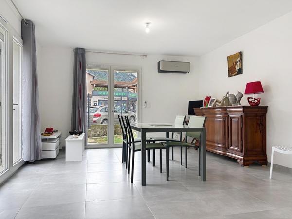 Rare: maison neuve, pratique et économe au cœur des Pyrénées