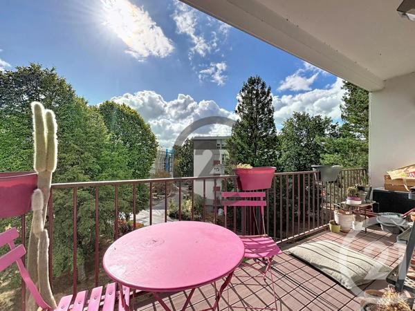 Appartement à vendre  4 pièces - 76,97 m 2   FONTAINEBLEAU  - 77