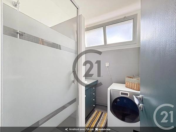 Appartement à vendre  4 pièces - 76,97 m 2   FONTAINEBLEAU  - 77