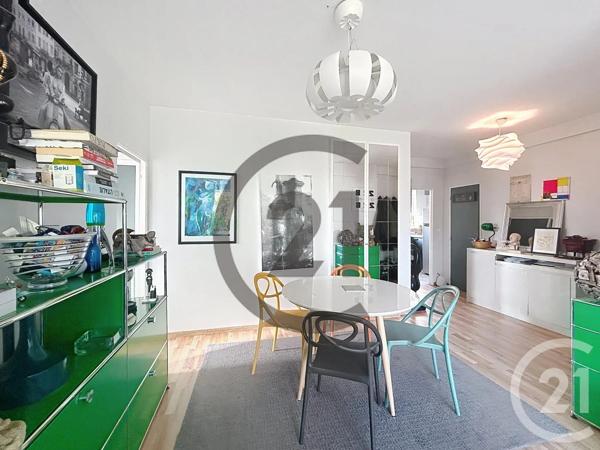 Appartement à vendre  4 pièces - 76,97 m 2   FONTAINEBLEAU  - 77