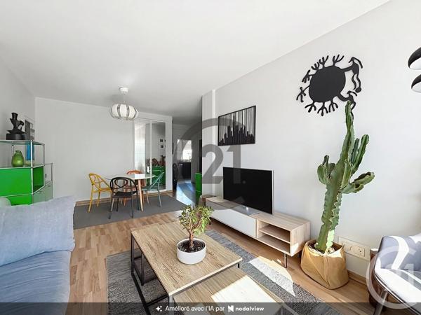 Appartement à vendre  4 pièces - 76,97 m 2   FONTAINEBLEAU  - 77