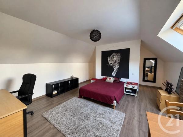 Maison à vendre  8 pièces - 202 m 2   LE MESNIL LE ROI  - 78