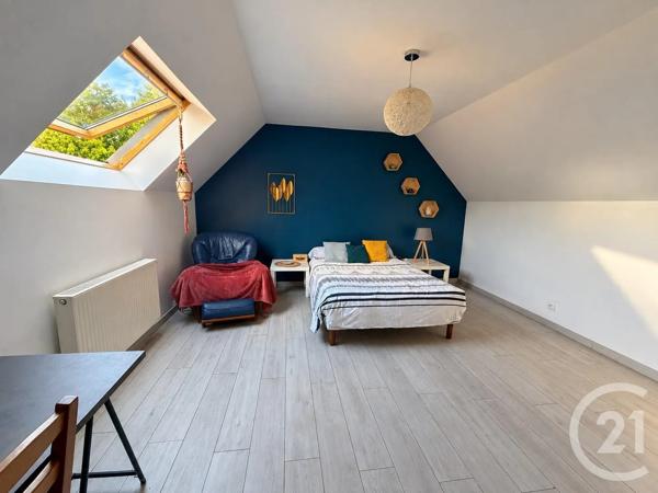 Maison à vendre  8 pièces - 202 m 2   LE MESNIL LE ROI  - 78