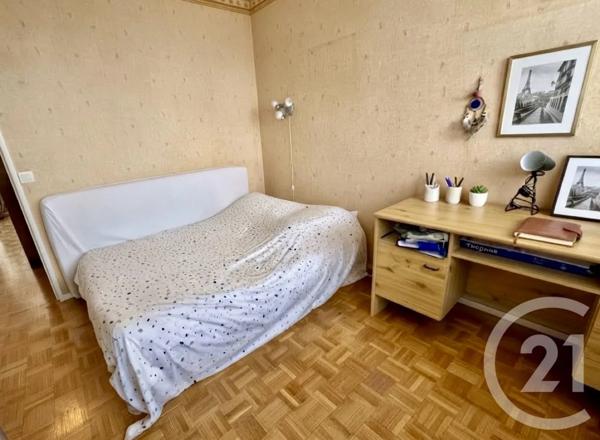Appartement F4 à vendre  4 pièces - 75 m 2   LIVRY GARGAN  - 93