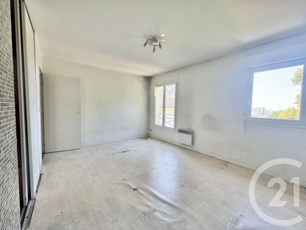 Appartement F1 à vendre  1 pièce - 27,22 m 2   BOISSY ST LEGER  - 94