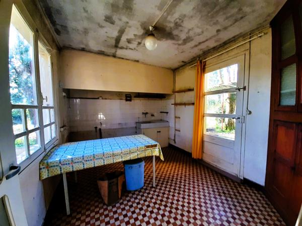 🏡 RISCLÉ – Centre-ville : Maison T4 avec garage 🚗 et superbe terrain arboré de 1 350 m² 🌳