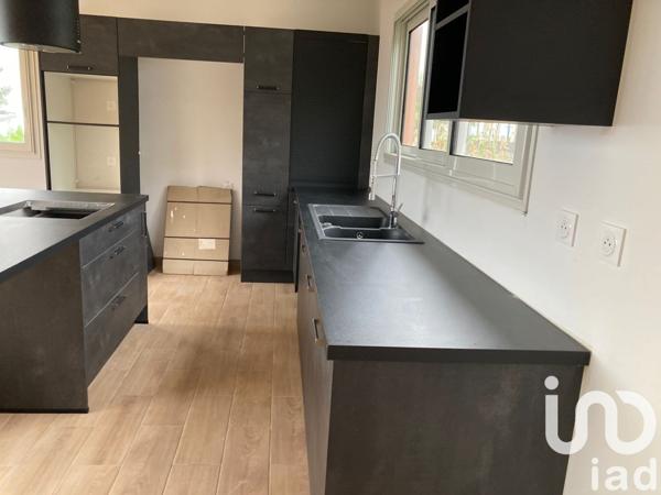 Maison 6 pièces de 159 m² à Les Avirons (97425)