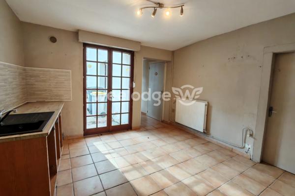 Maison à vendre 4 pièces de 90 m² à Cauchy-à-la-Tour