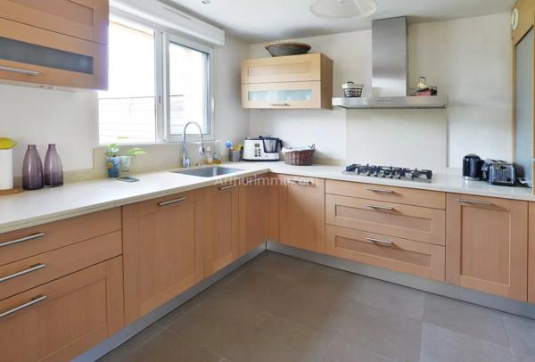 Vente Maison 8 pièces 182 m2 à Bry-sur-Marne