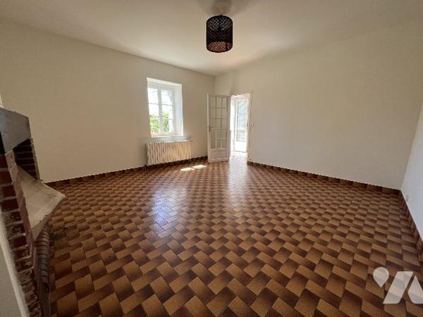 UNE MAISON DE BOURG A VENDRE